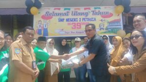 Anggota DPRD Morut Yaristan Palesa, Hadiri HUT ke-39 SMPN 2 Petasia