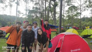 Menikmati Pesona Danau Tambing