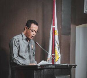 Yaristan Palesa Soroti IUP Warsita Karya Sampai di Belakang Rumah Warga Mondowe