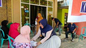 Jelang Ramadhan 1444 Hijriah, Wahyu Hidayat Sudirman Bagikan 800 Paket Sembako