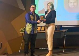 Chrisindo Reformanda Tamalagi Raih The Best Presenter di Konferensi Global 15th GCBSE Bangkok 2023