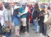 Gerobak Disita Pemerintah, Warga Mengadu Ke Hidayat-Andi Nur Lamakarate