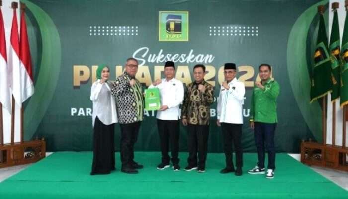 Ketum PPP Sebut Dukungan ke Ahmad Ali-Abdul Karim Aljufri Adalah Kerja Politik dan Doa