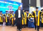 Ahmad Ali Berikan Beasiswa S2 bagi Lulusan Terbaik Wisuda ke-125 Untad