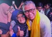 Nenek 78 Tahun Ini Rela Berdesakan Demi Bertemu Ahmad Ali