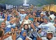 Suka Sosok Ahmad Ali, Ibu-ibu Rela Bikin Kaus “Masomba BerAmal”