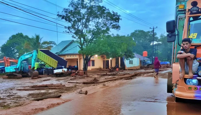 Banjir Bandang Molino Ratakan Dua Rumah, Empat Warga Hilang