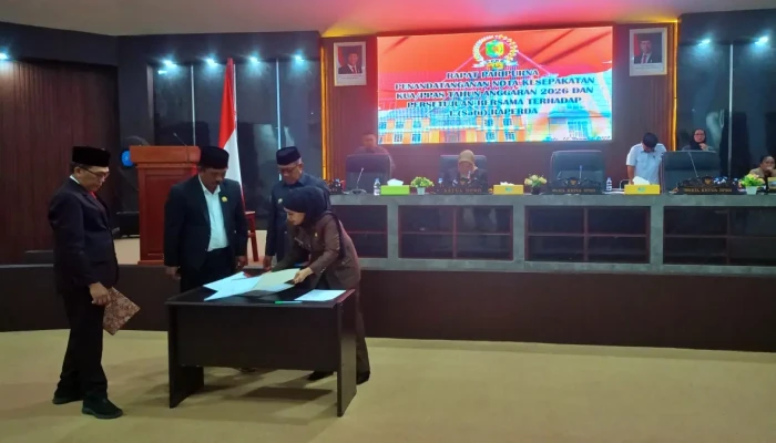 Tegang di Gedung Dewan, Kadis PUPR Morut Alpa Bikin Paripurna Panas