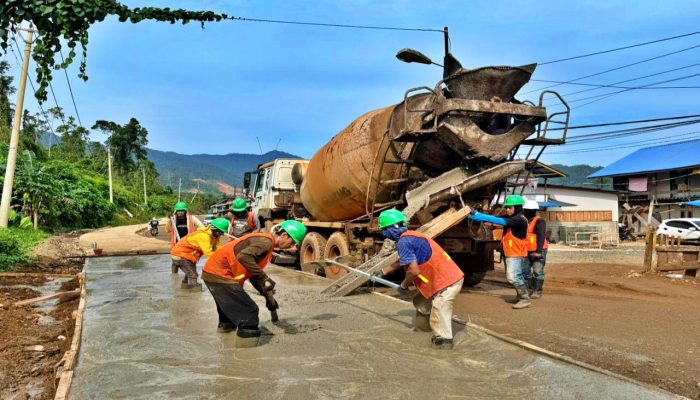 Gunbuster Nickel Industry Bantu Percepatan Pembangunan Jalan Trans Sulawesi