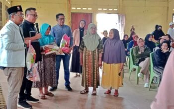 Bupati Delis Gratiskan Sembako di Reses Ketua PKS Morut