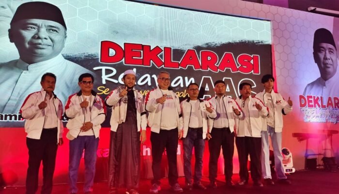 Ahmad Ali Center Tanggalkan Identitas Politik