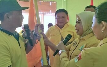 Kader Golkar Mamosalato Dorong Warda Maju Bupati